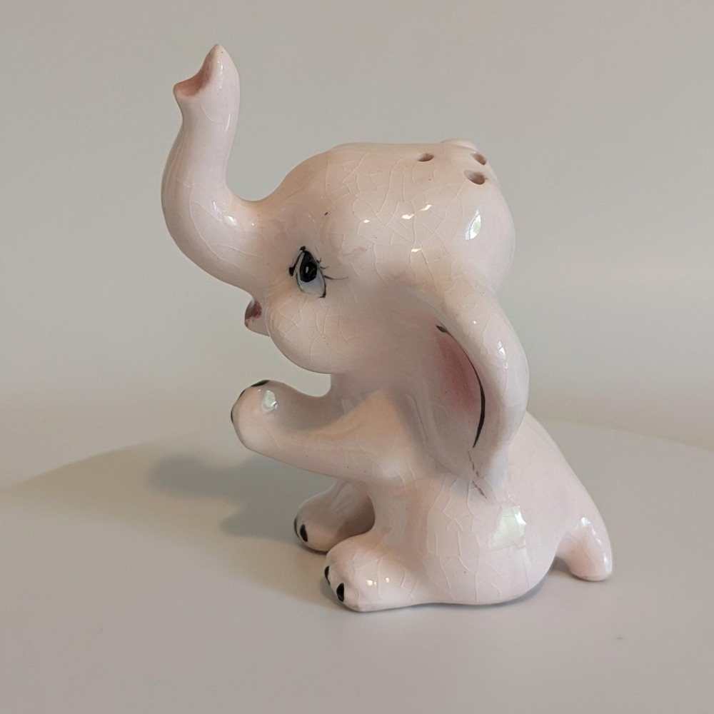 Vintage Pink Elephant Salt And‎ Pepper Shakers Anthropomorphic - Picture 4 of 16